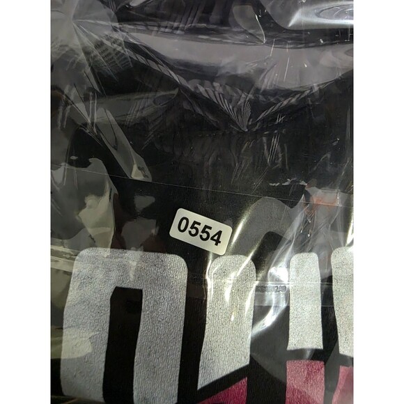 Gildan Women's T-Shirt 4XL Black Breast Cancer Awareness Ribbon IN OUR FAMILY - Picture 4 of 4